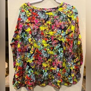 Soulgani Active size Medium pullover top